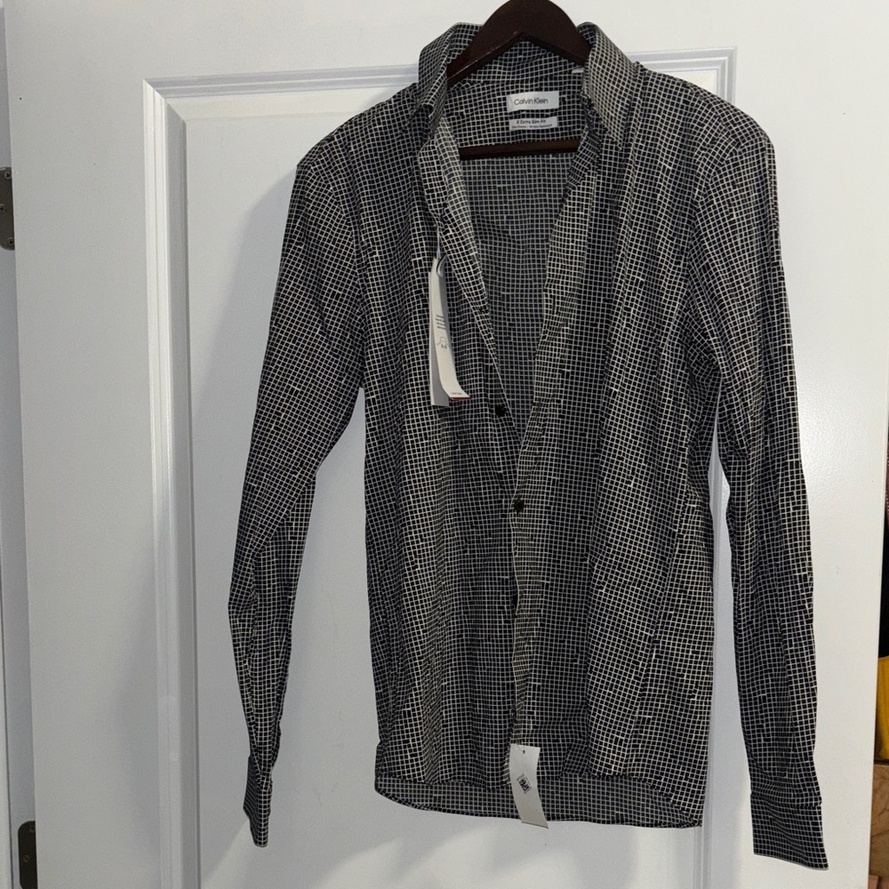 Calvin Klein Men's Black and White Patterned Shirt
